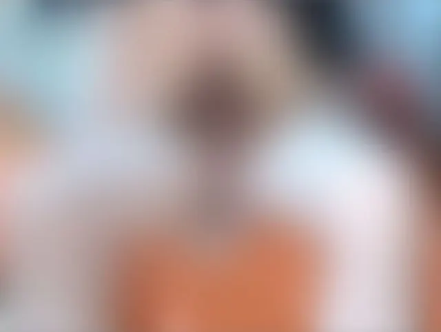 Ich Reite Ihn geil ab während er einen langen Dicken Dildo im Arsch hat und sich dabei mit Anal Fick (Keinen Ton)