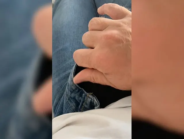 Notgeil im Hotel und 2x heftig abgespritzt