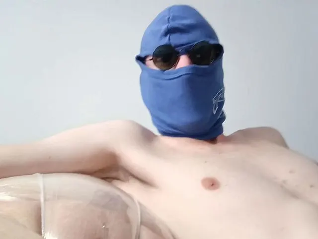 Ich fick ihre Fotze mit den Fingern – hart und gezielt neben ihr