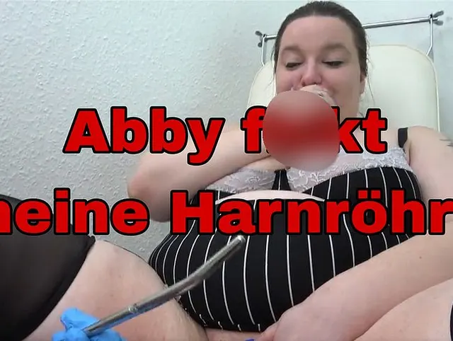 Abby fickt meine Harnröhre