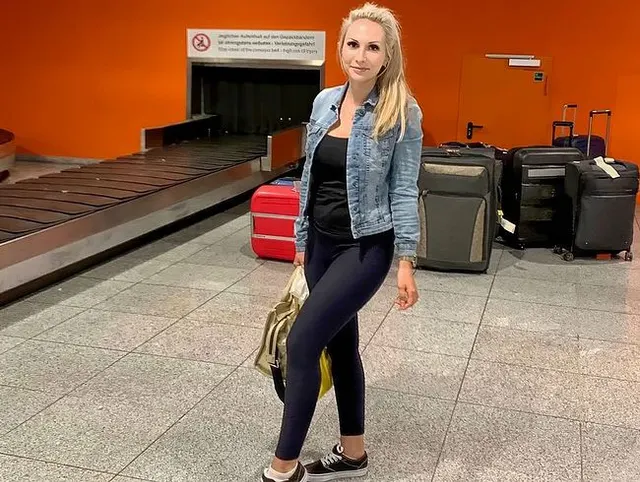 Vom Flughafen in alle Löcher - Unbekannter benutzte mich als 3-Loch Stute!!