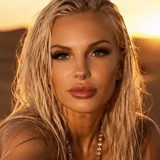 Profilbild von Becca-Peel
