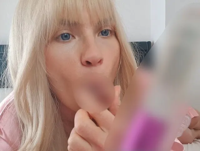 OMG!! Doppelpenetration - Passt Analplug + Dildo wirklich gleichzeitig rein?