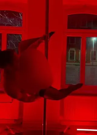 Mein erstes Poledance Video Nackt :-)