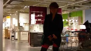 Extremer Sex im Möbelhaus
