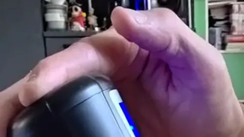 Hab es heut mal mit einer Penis Pumpe versucht.