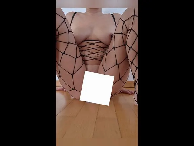 Solo Spass mit beiden Löchern und Squirt Orgasmus