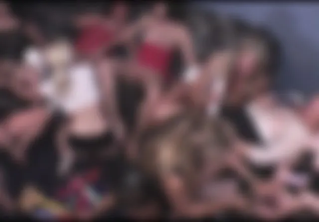 Der Dildoclub - 9 Fotzen Bearbeitet