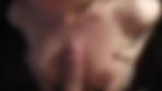 geiler Handjob und auf die Titten gespritz
