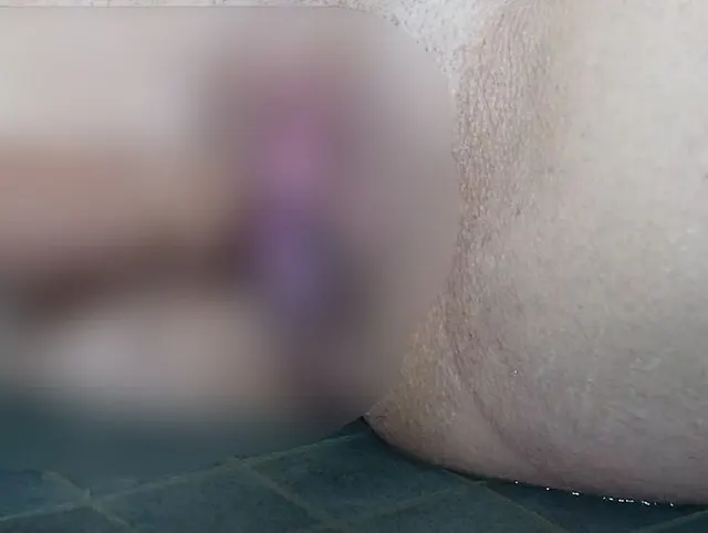 Darf ich das nächste Mal auf deinen Schwanz pissen?