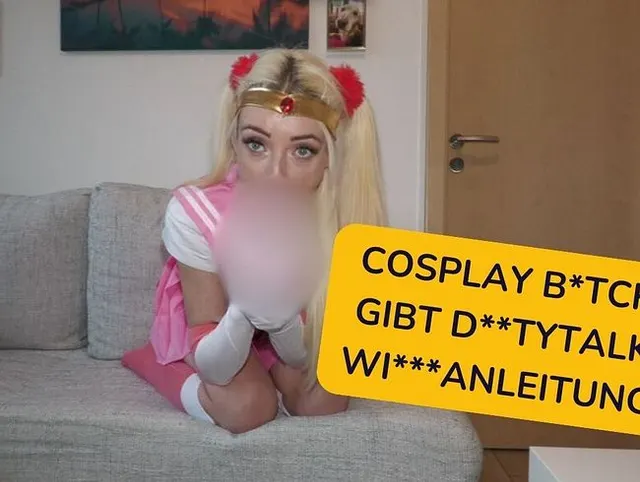 Cosplay Bitch gibt Dirtytalk Wichsanleitung