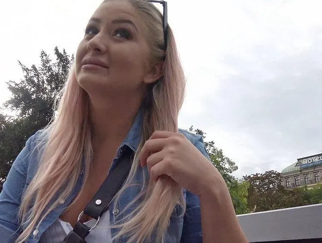 GERMAN SCOUT - Curvy Studentin bei echten Strassen Casting AO gefickt
