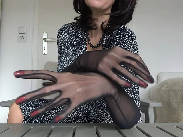 Klassische lange transparente Nylon Handschuhe