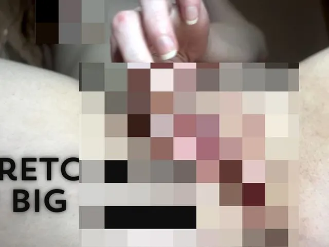 Meine großen Schamlippen dehnen und Muschi spreizen