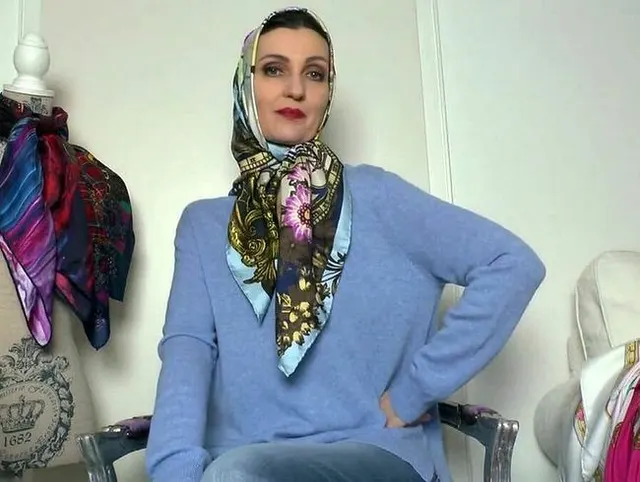 Kaschmir Pullover und Seidentücher Styling