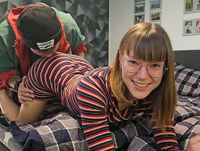 Von hinten geleckt beim Couple Sex !!