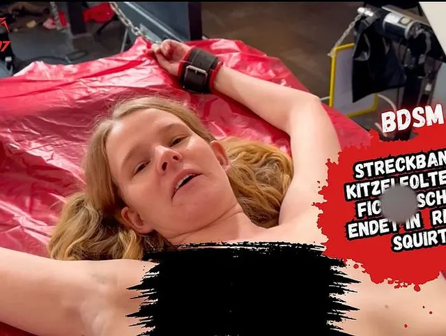 Teen Girl bekommt Hardcore Fick mit der Fickmaschine und Kitzelfolter auf Streckbank! Squirt!