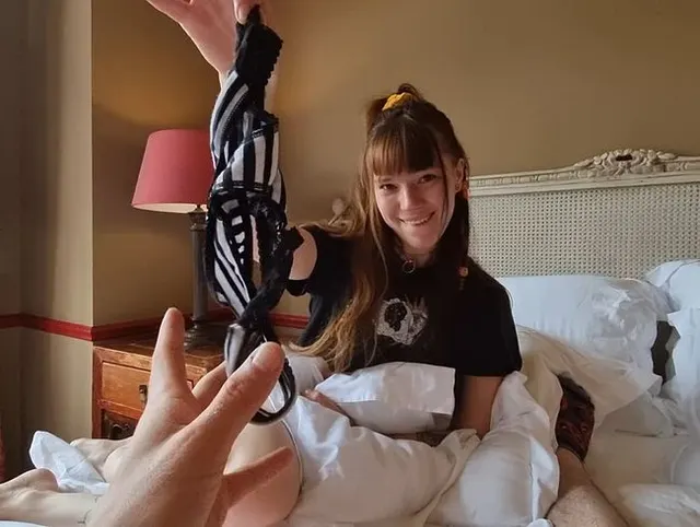 PRIVATER Urlaub’s SEXTAPE im KING SIZE BETT !!