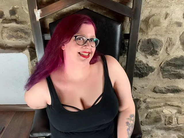 Arschfick mit dem Riesendildo POV