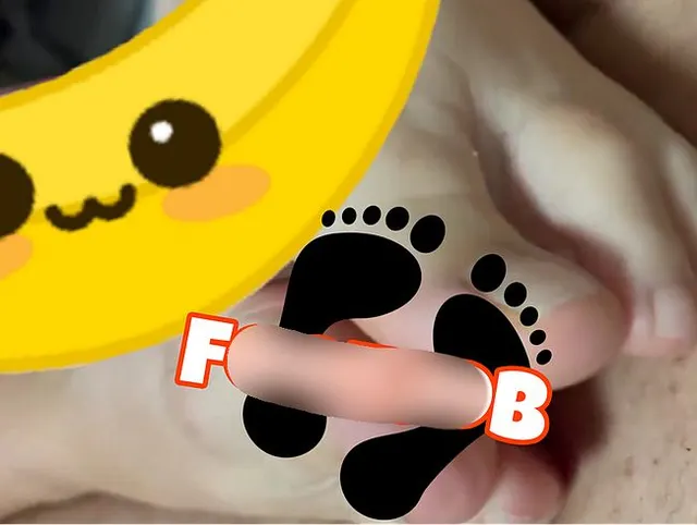 MY FIRST FOOTJOB