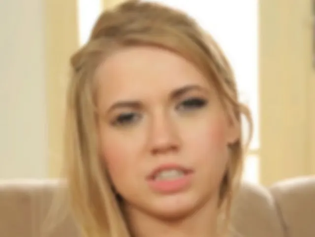 Junges Blondienchen dreilochgefickt und reingerotzt!!!!!!!!!!!!!
