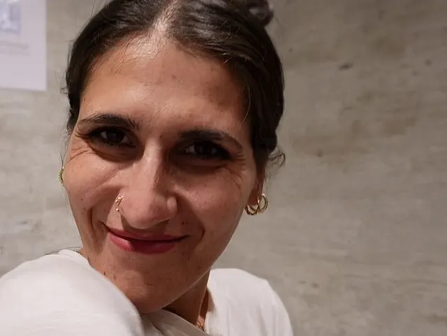 Die pakistanische Nymphomanin Mina Javed – BJ in der Umkleide bis zum Happy End