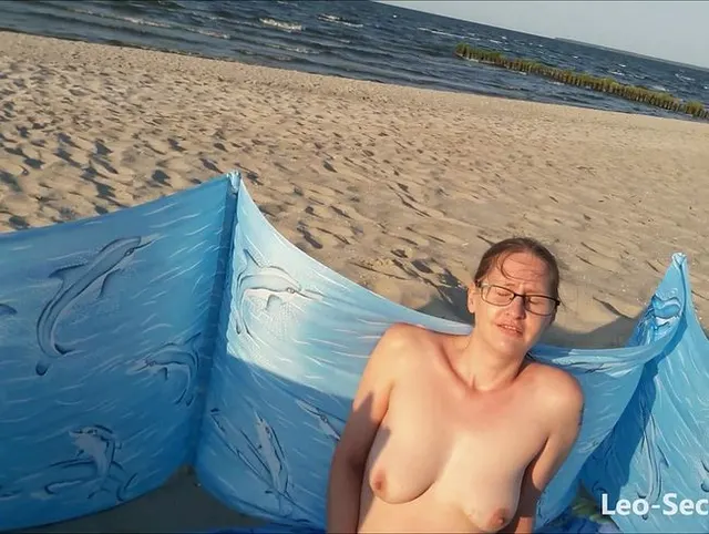 OMG - Höhepunkt am FKK-Strand mit dem Womanizer ;p