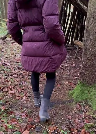 Fick im Herbstwald in einer Hütte (10:26)